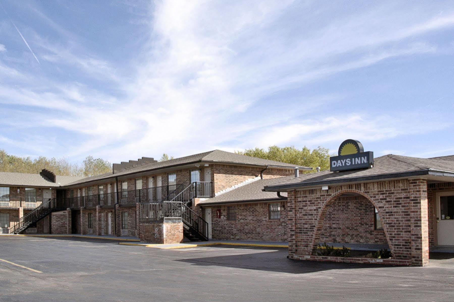 Days Inn By Wyndham Erick Kültér fotó